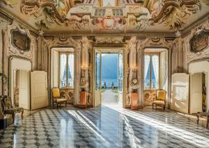 Luxury 5 star hotel on Lake Como: Grand Hotel Tremezzo